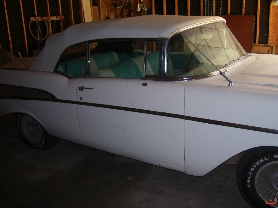 1957 Chevrolet Convertible_19